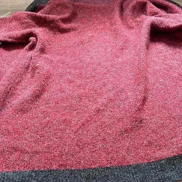 CYRUS | Red and black long cardigan knit sweater - Picture 11 of 12